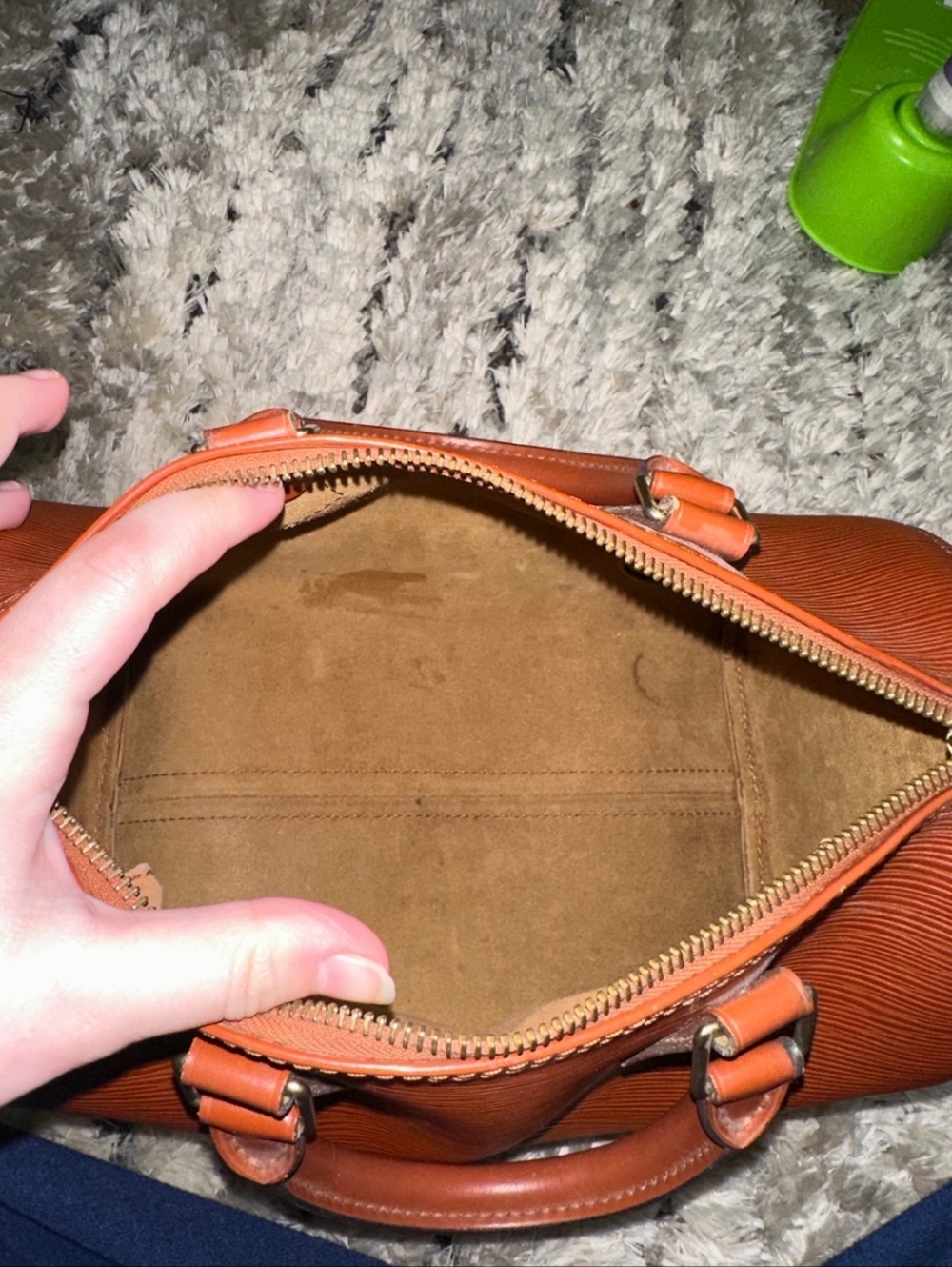Lv Speedy 25 Epi Leather - Picture 7 of 7